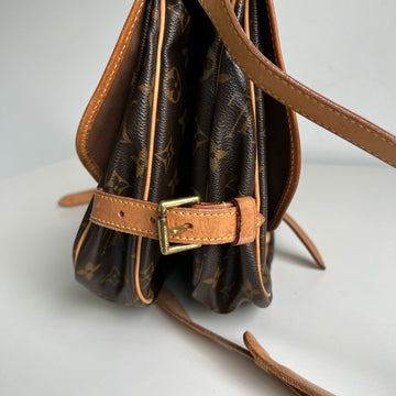 Louis Vuitton Saumur
