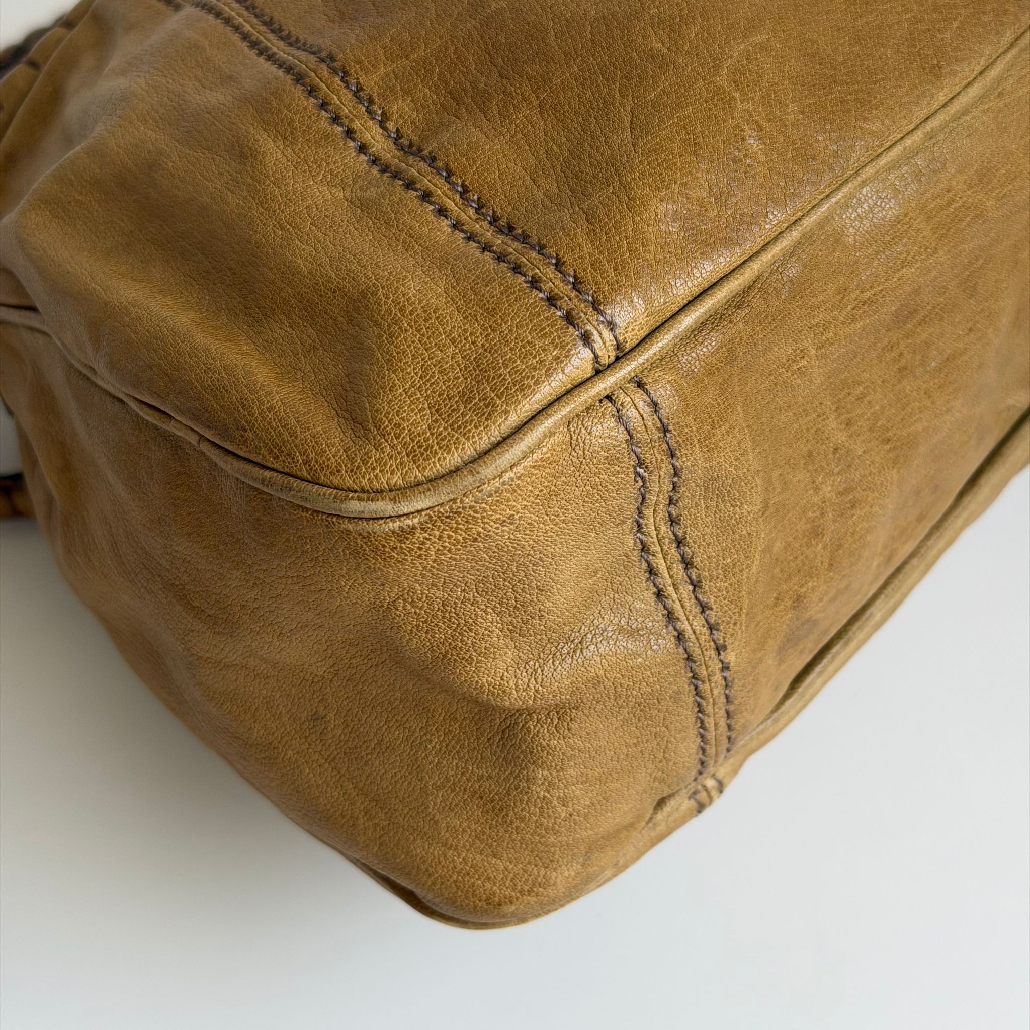Valentino Hobo