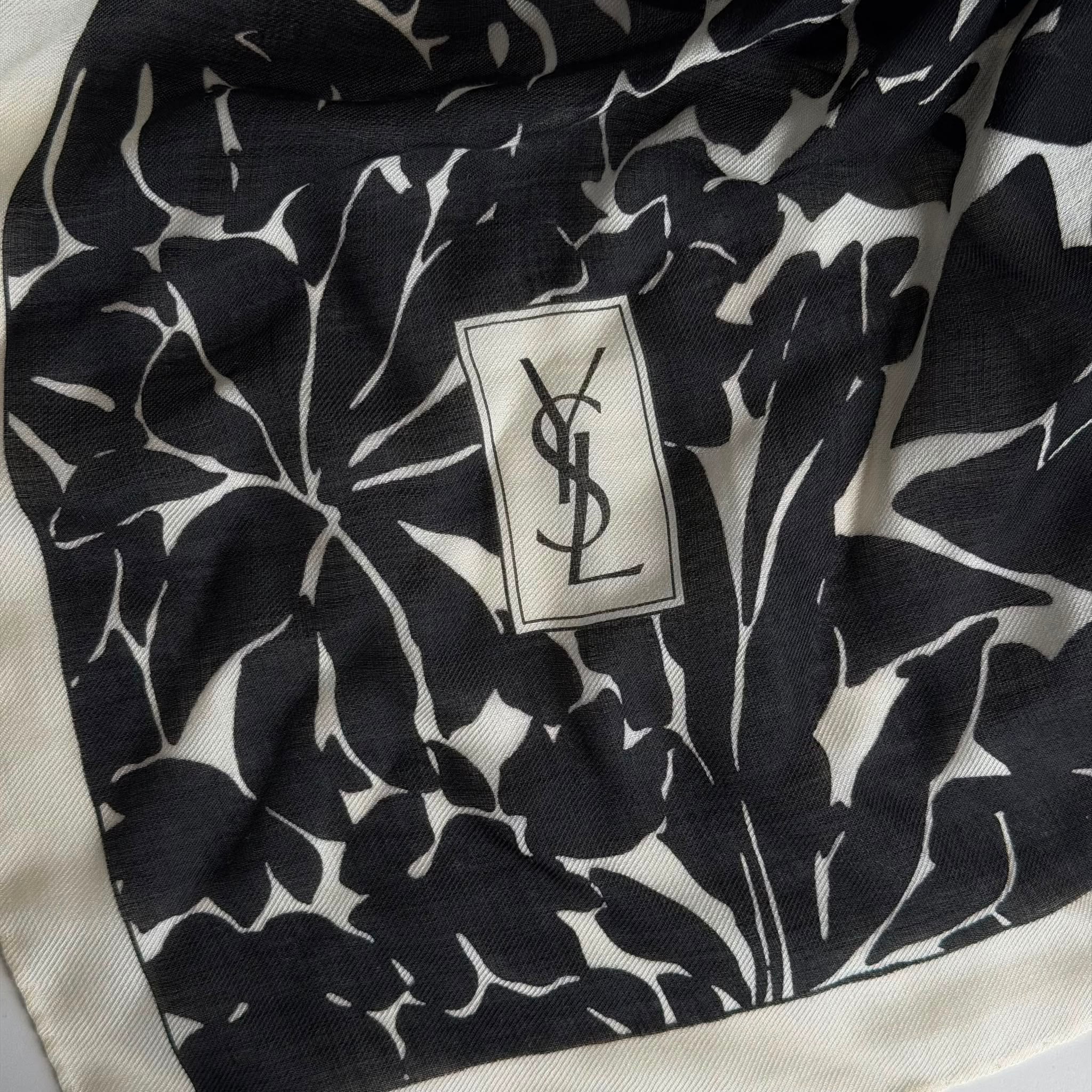 Saint Laurent Sciarpa
