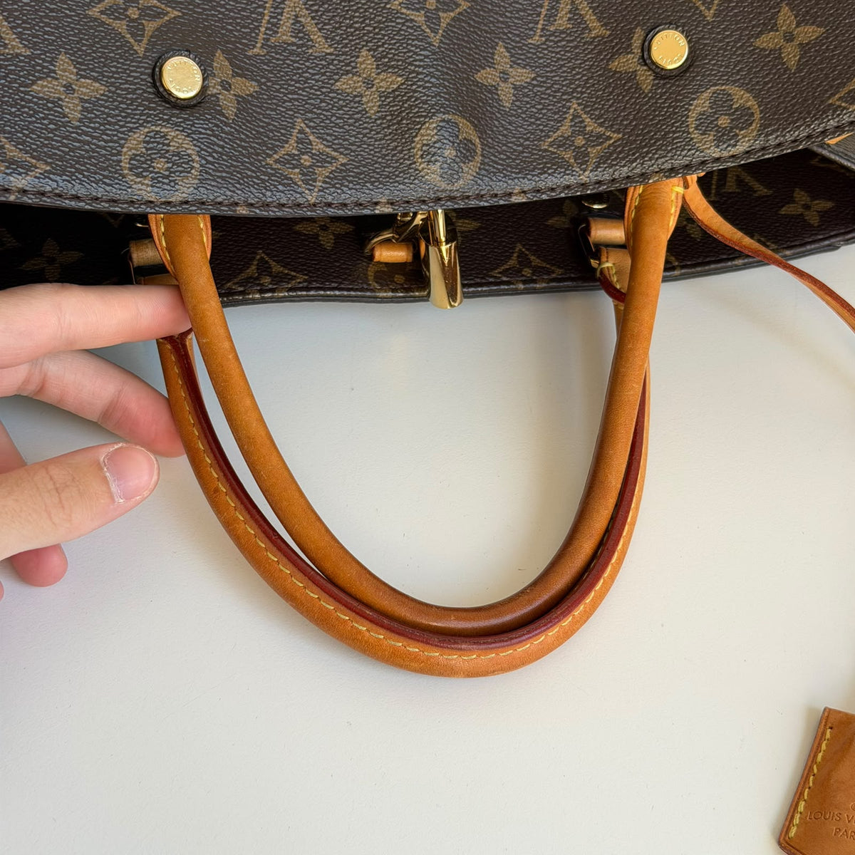 Louis Vuitton Montaigne