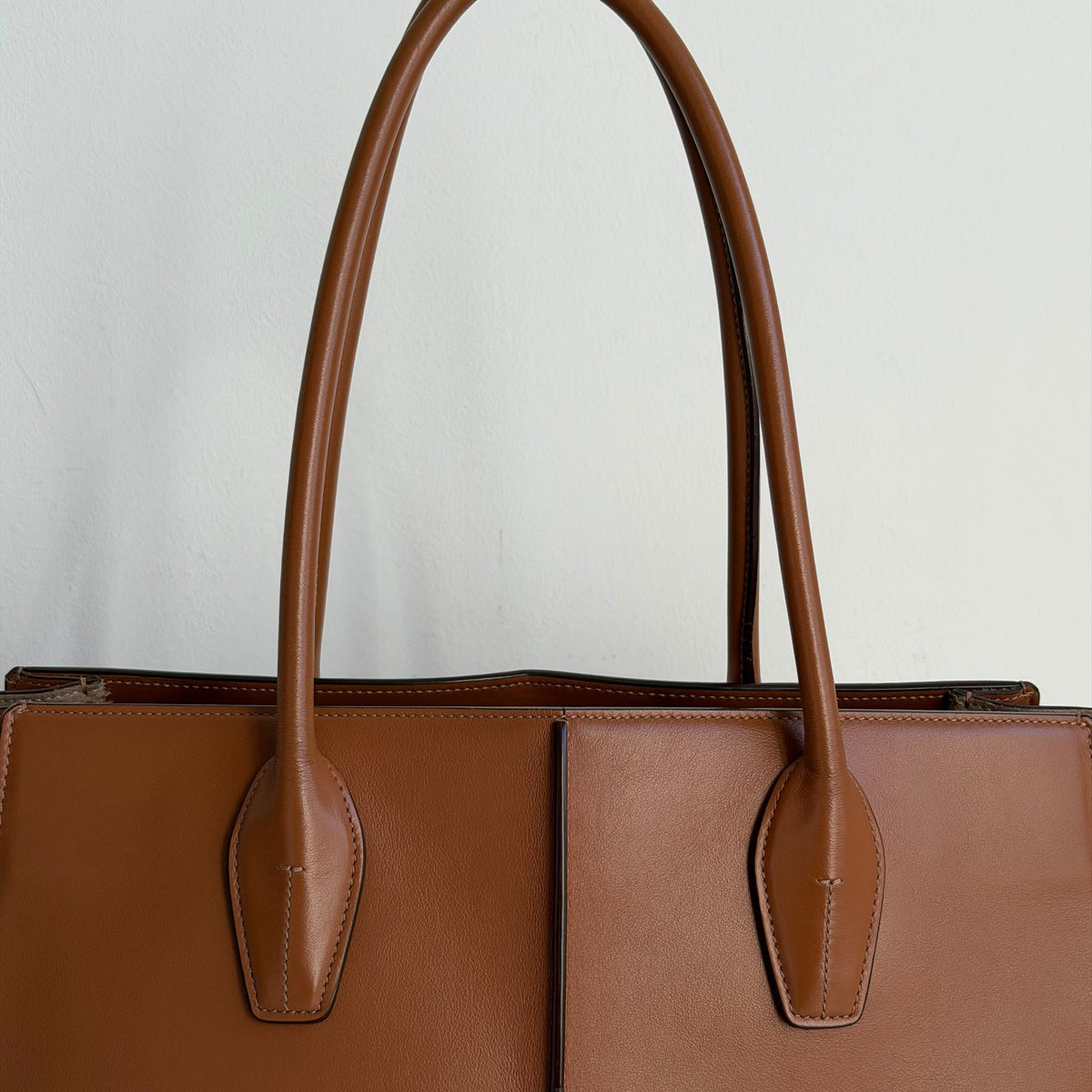 Tod’s Holly