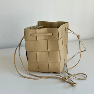 Bottega Veneta Bucket