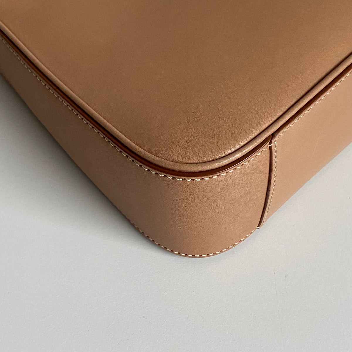 Saint Laurent La 5 à 7