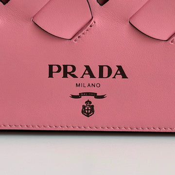 Prada Tress