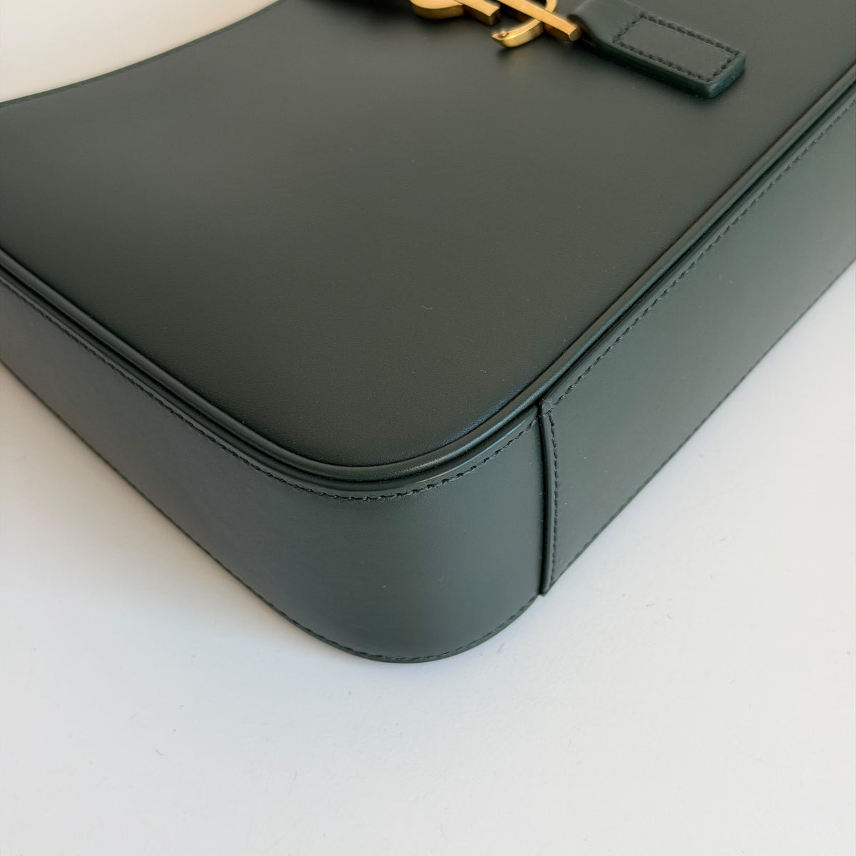 Saint Laurent Le 5 à 7