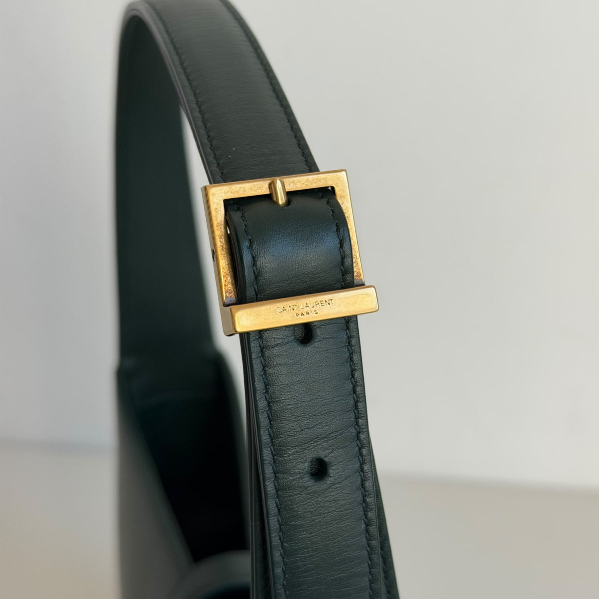 Saint Laurent Le 5 à 7