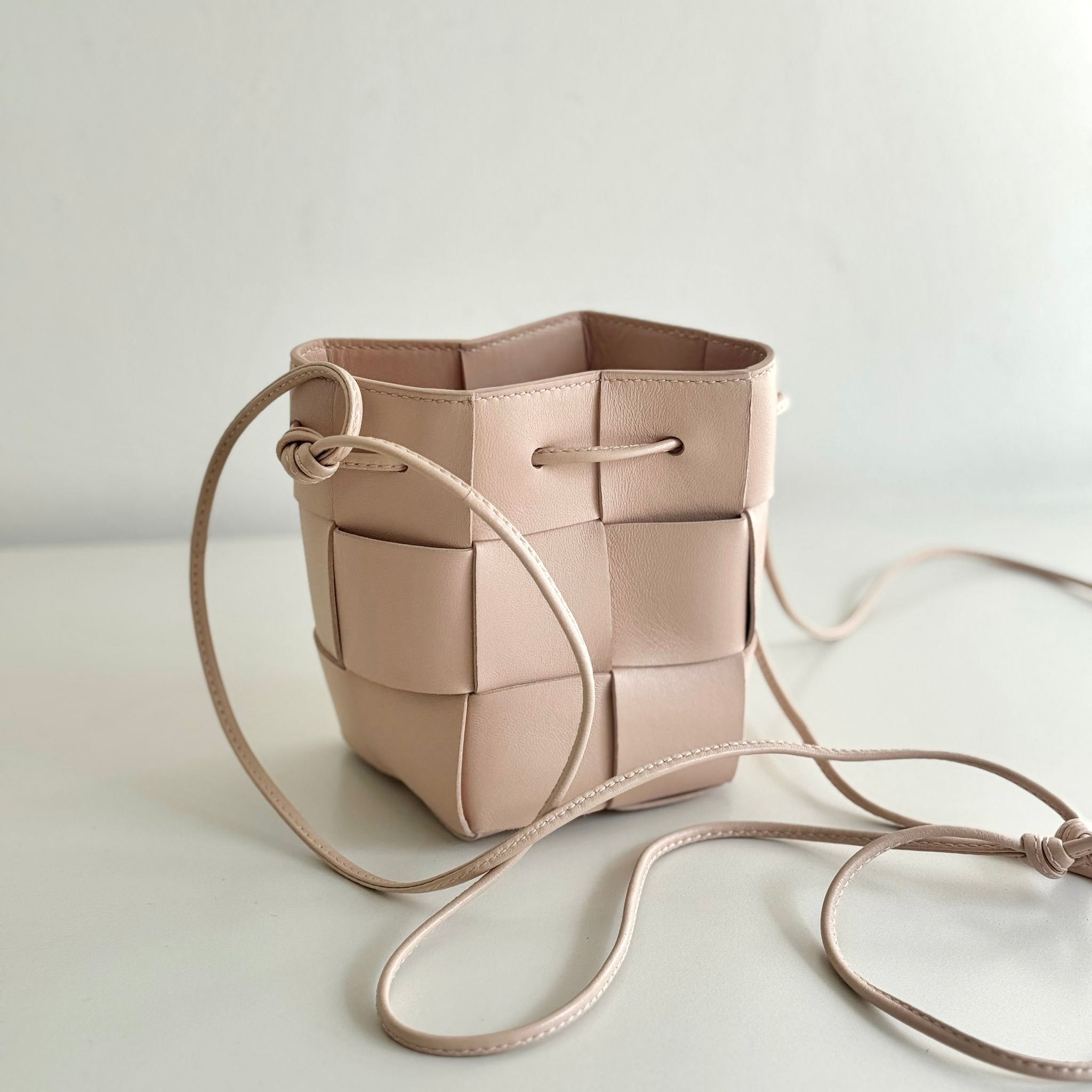 Bottega Veneta Bucket
