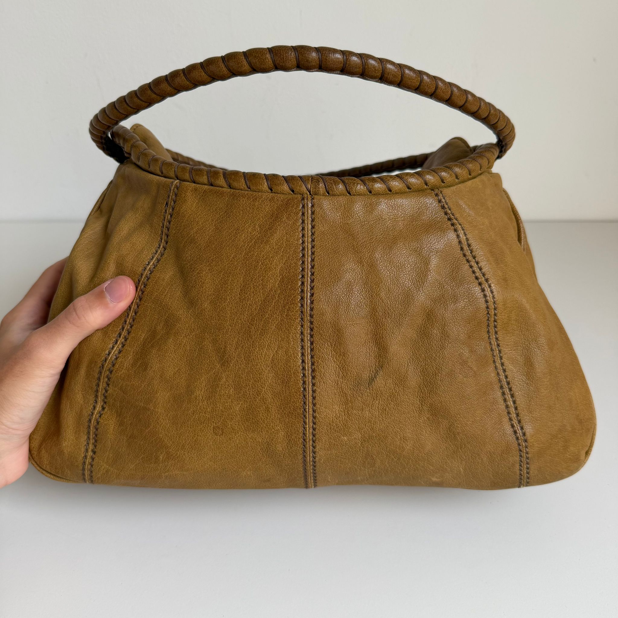 Valentino Hobo