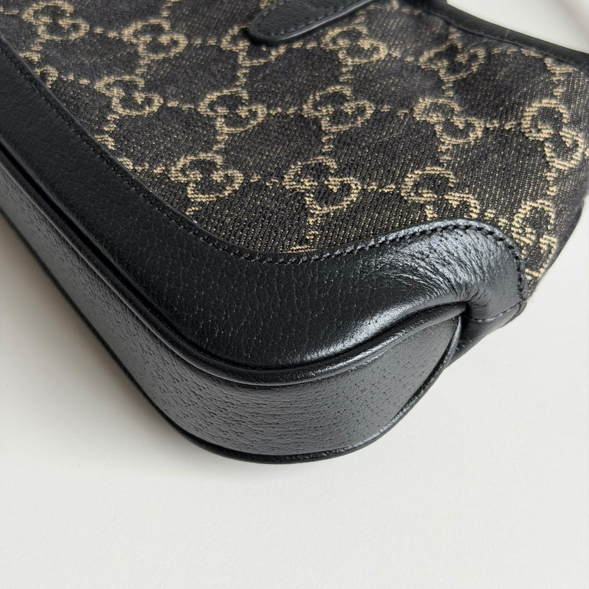 Gucci Jackie