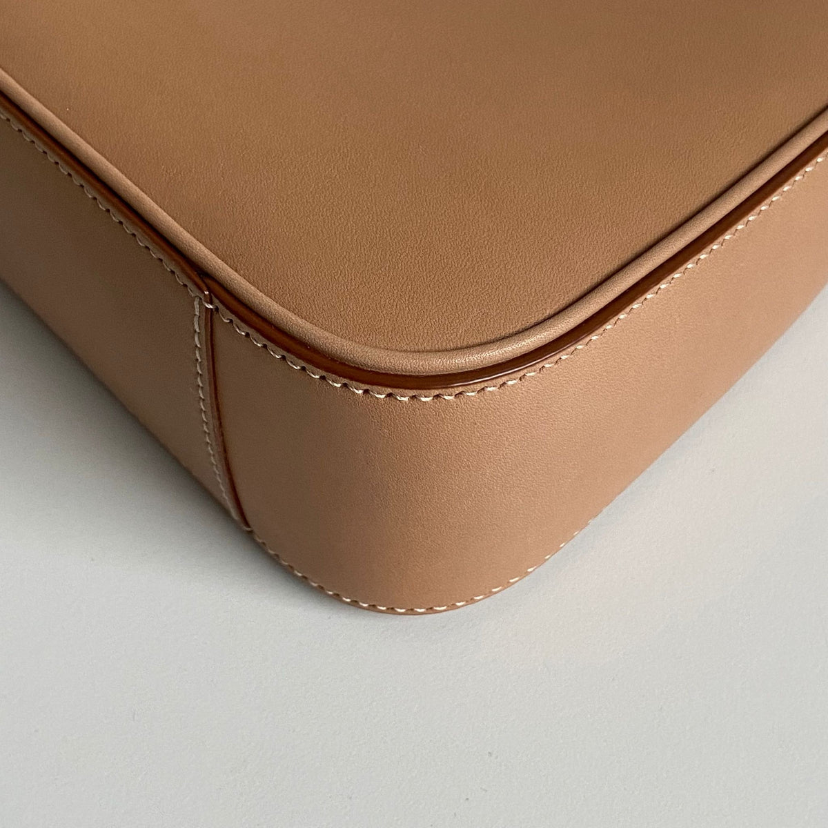 Saint Laurent La 5 à 7