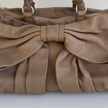 Valentino Bow