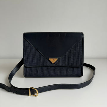 Saint Laurent postina