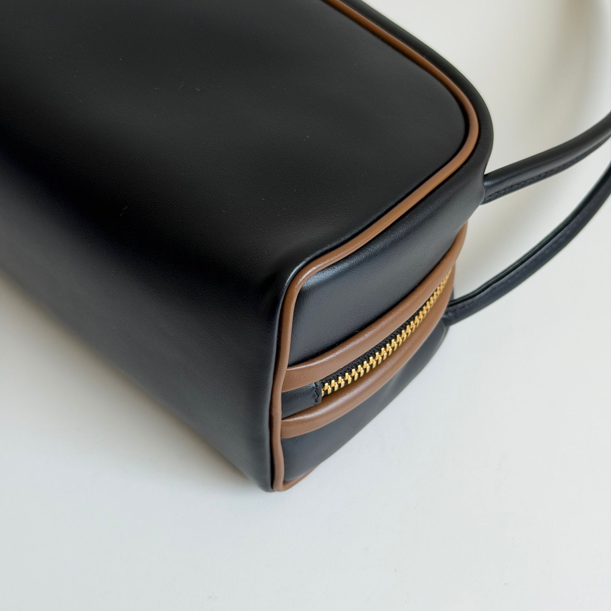 Prada Swing