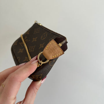 Louis Vuitton Accessories