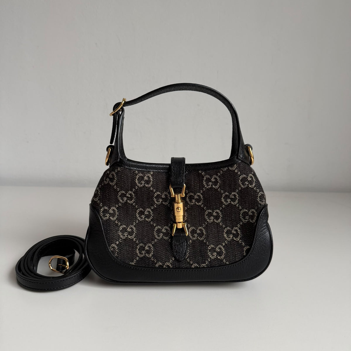 Gucci Jackie