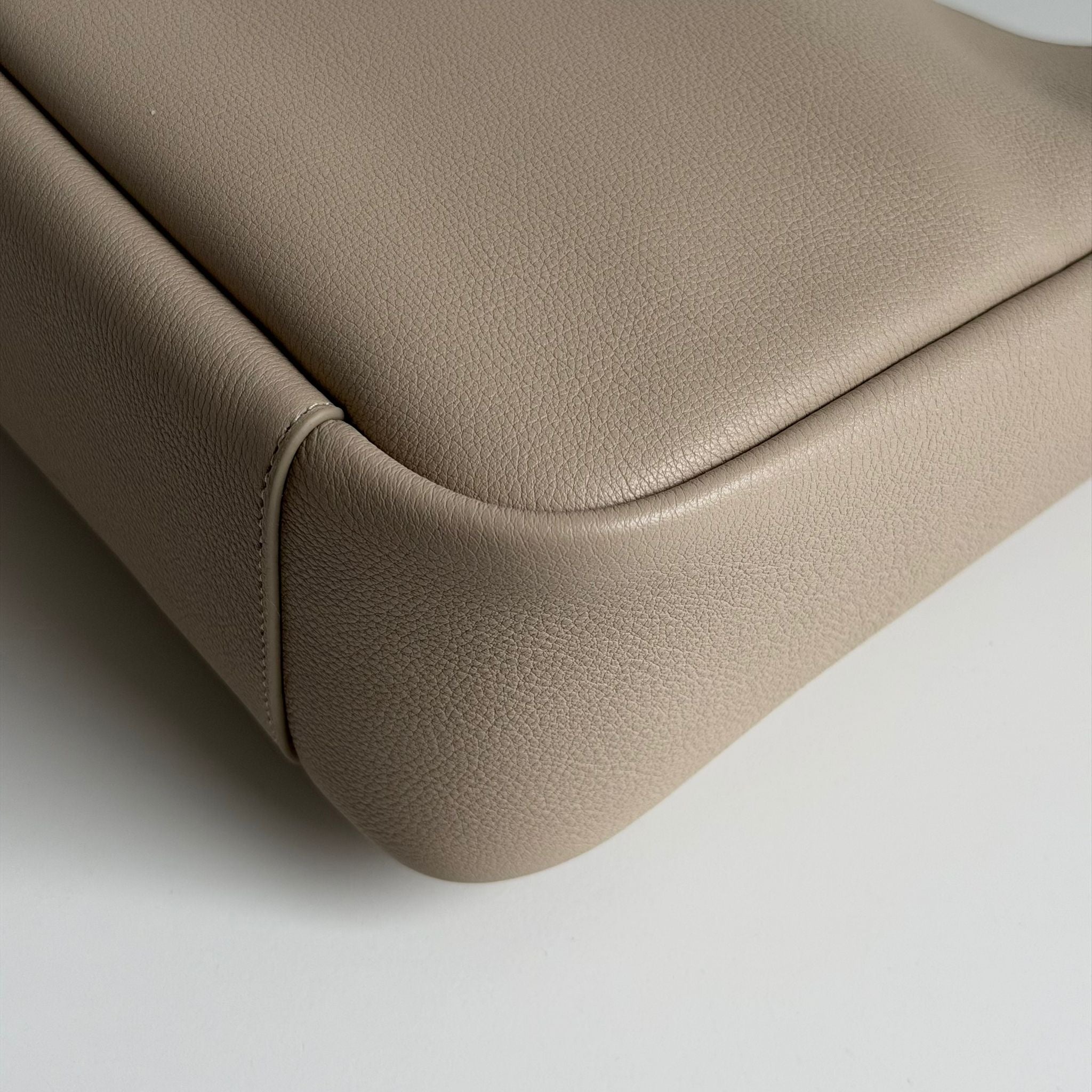 Saint Laurent Le 5 À 7