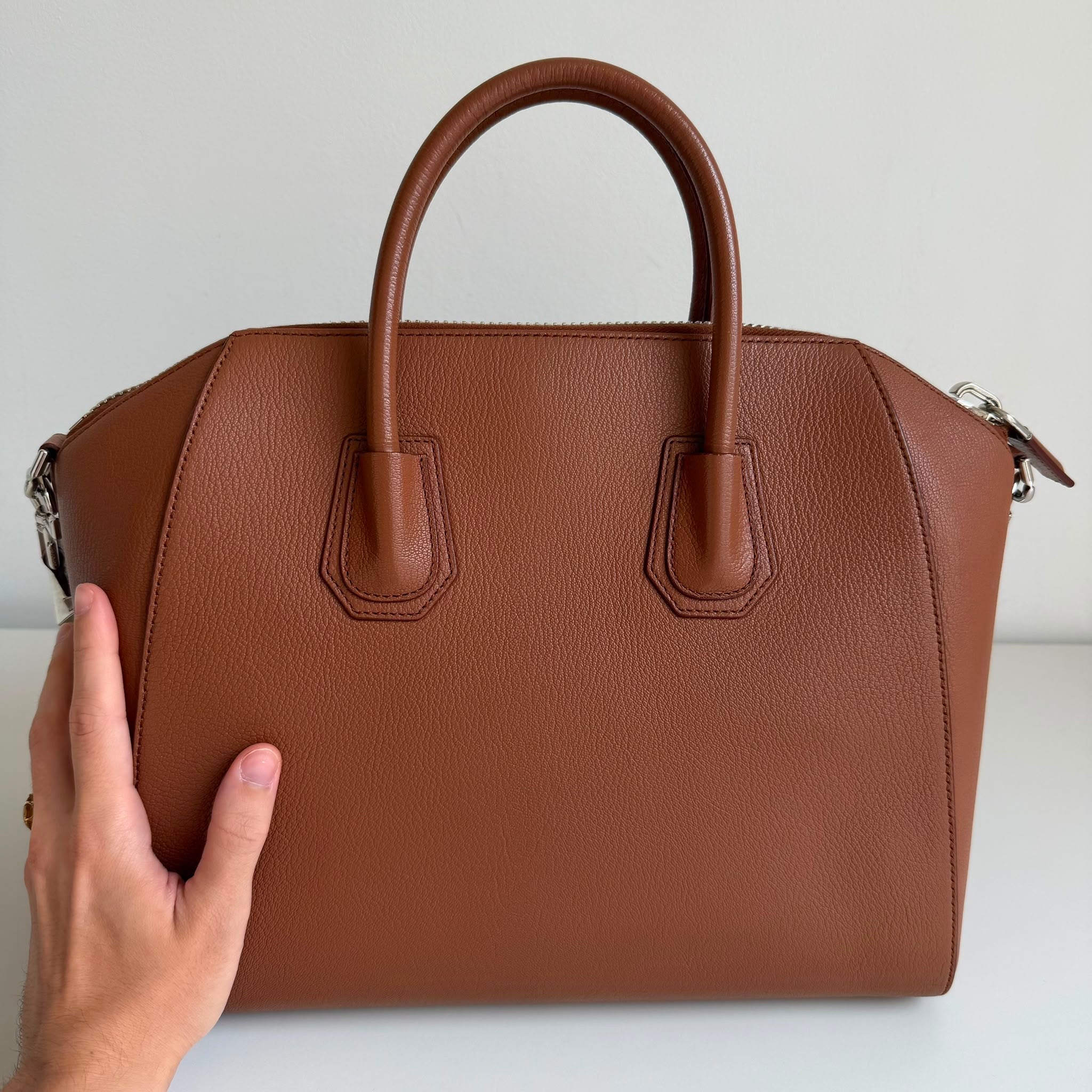 Givenchy Antigona