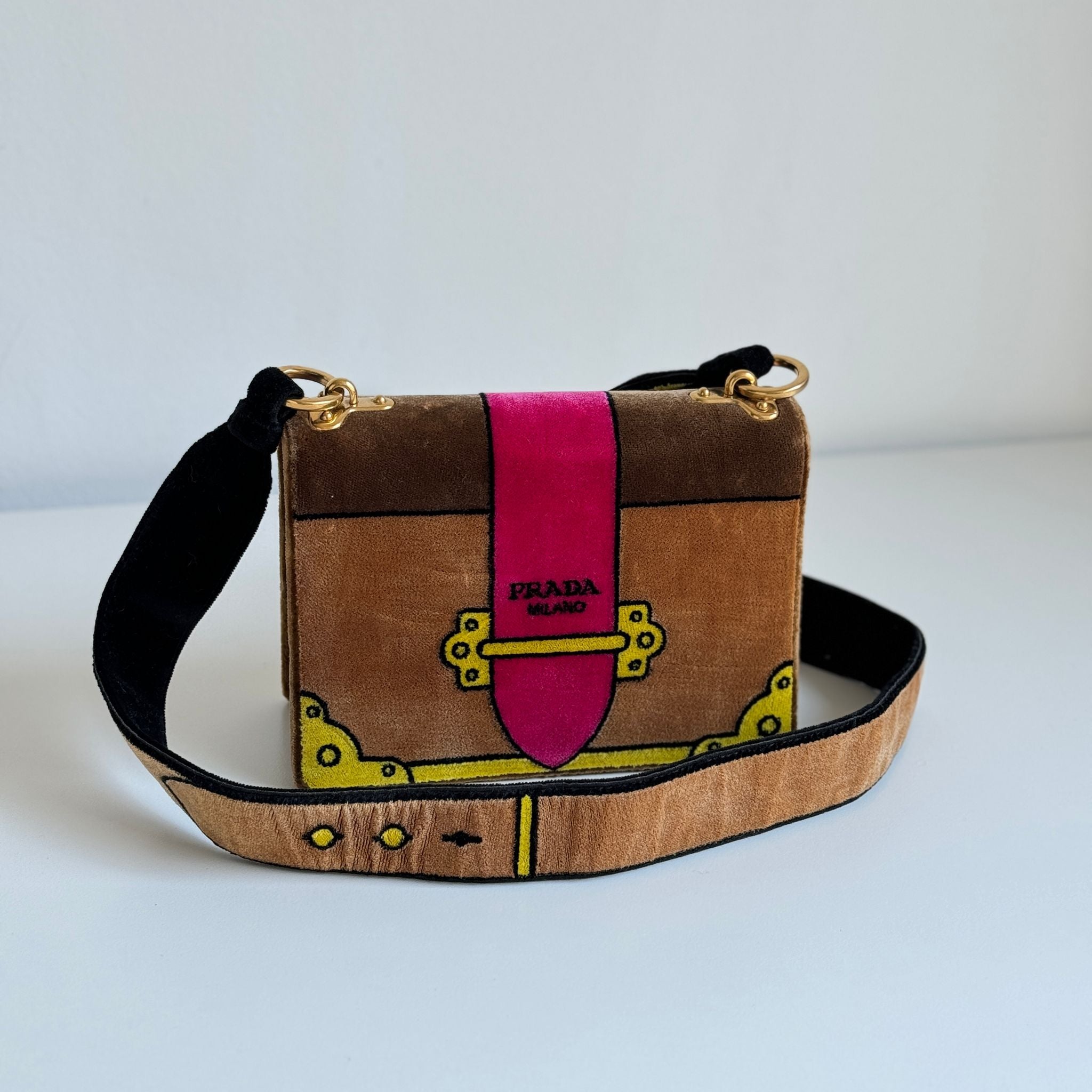 Prada Cahier