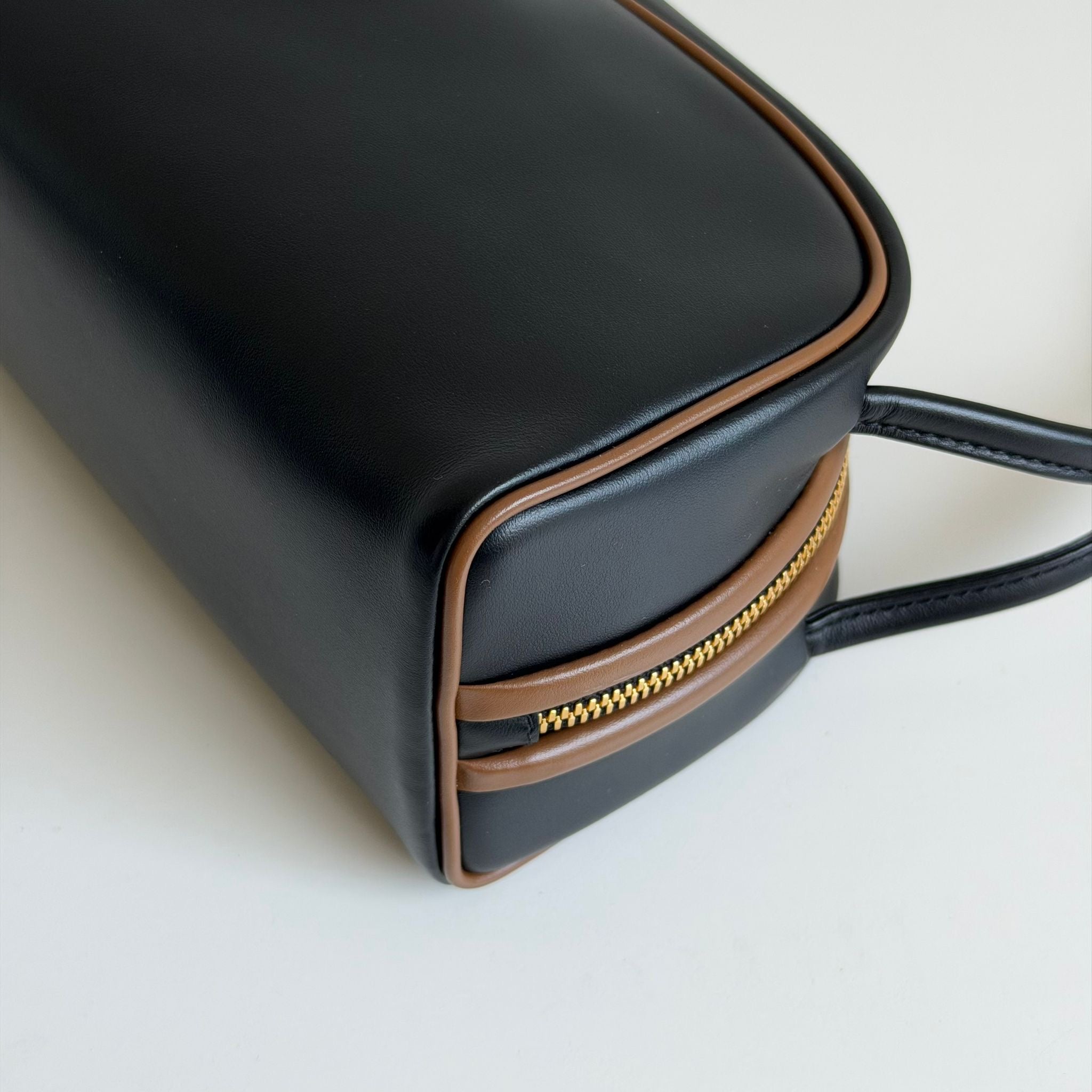 Prada Swing