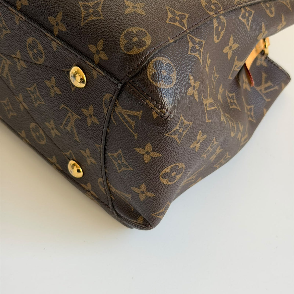 Louis Vuitton Montaigne