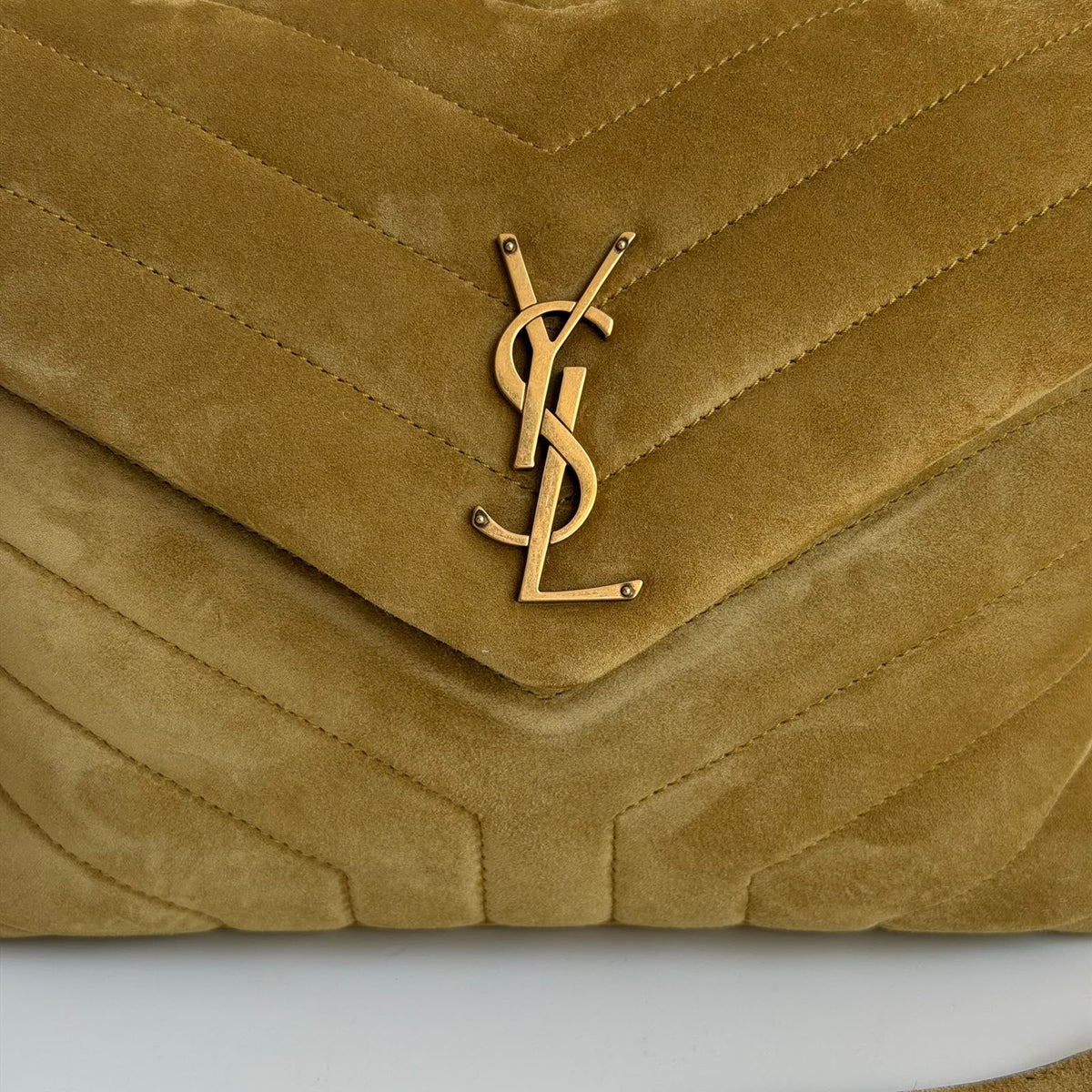 Saint Laurent LouLou