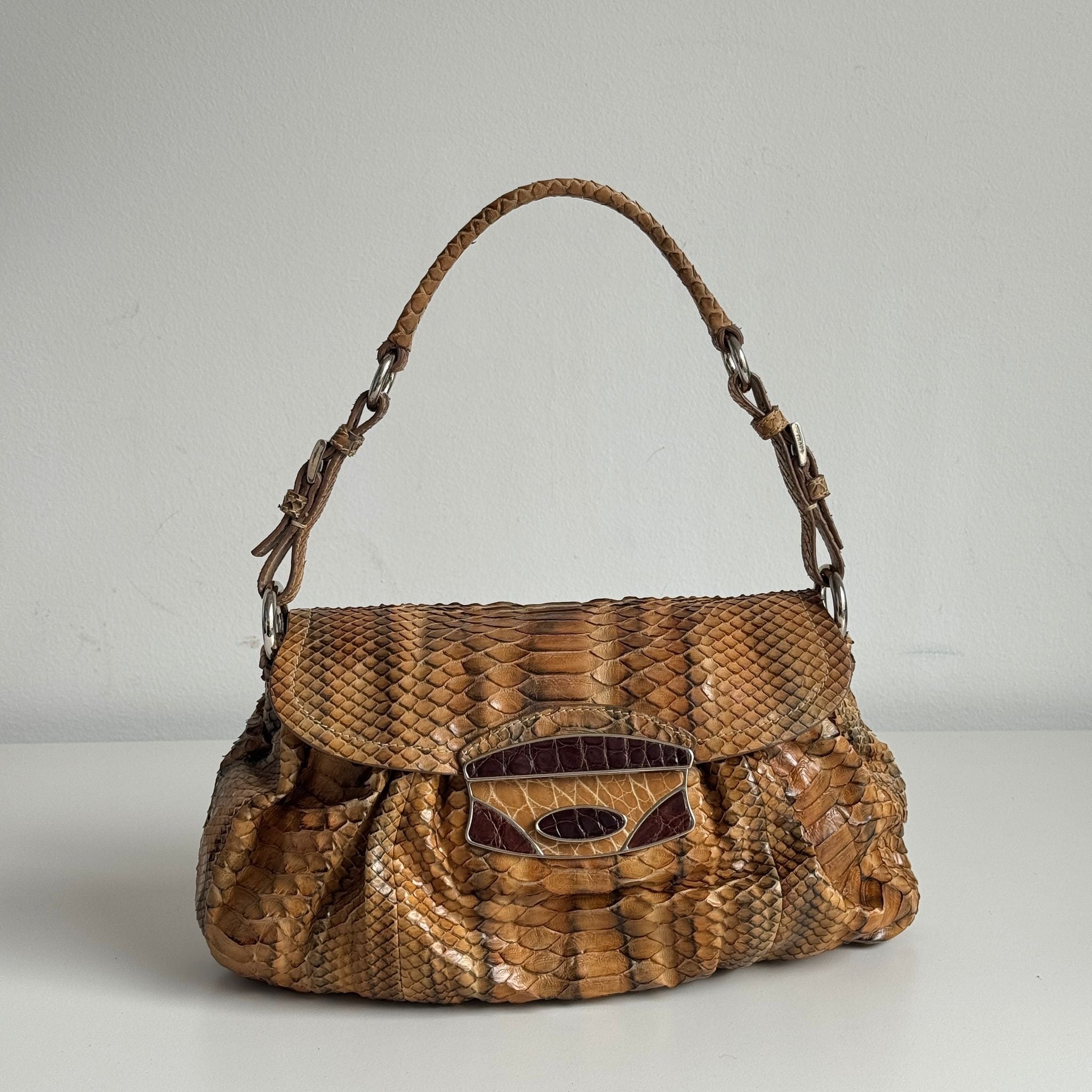 Prada Pattina