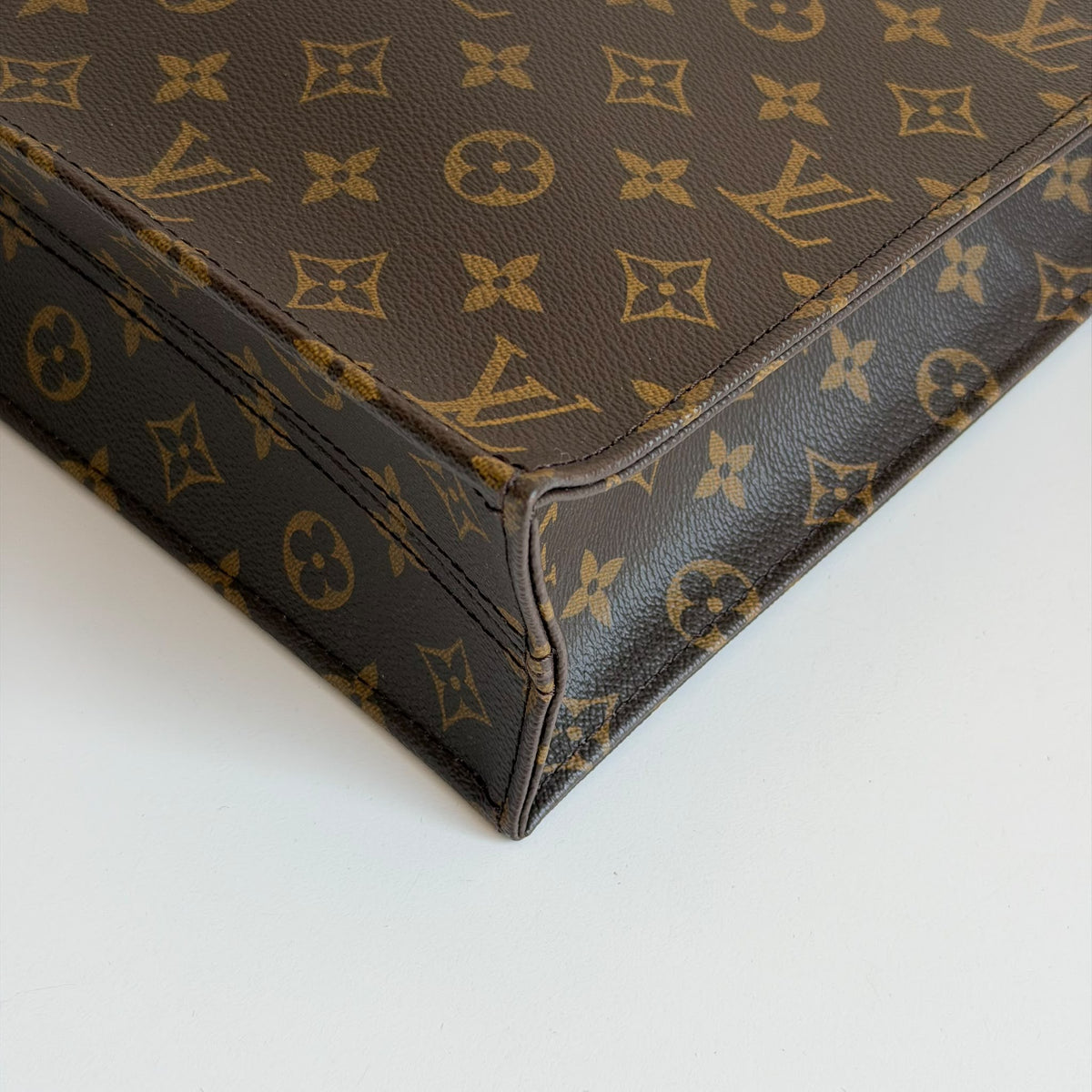 Louis Vuitton Sac Plat