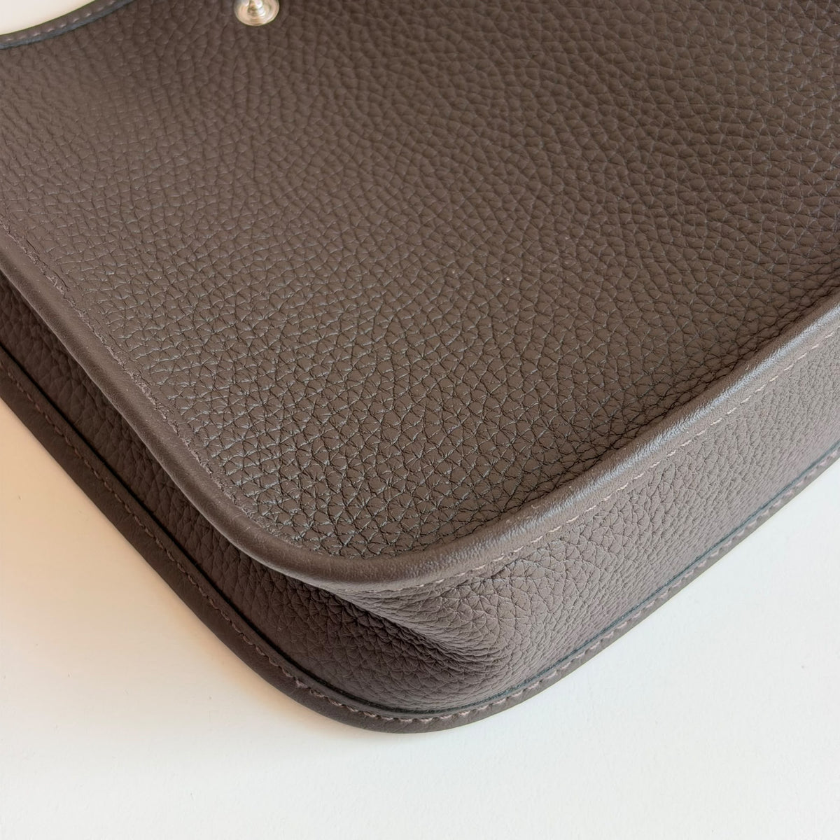 Hermès Evelyne