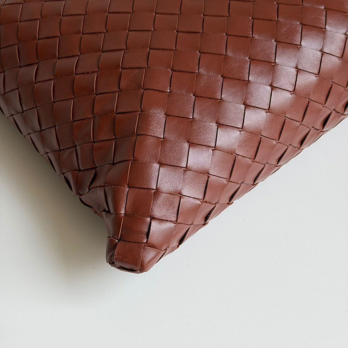 Bottega Veneta Hop