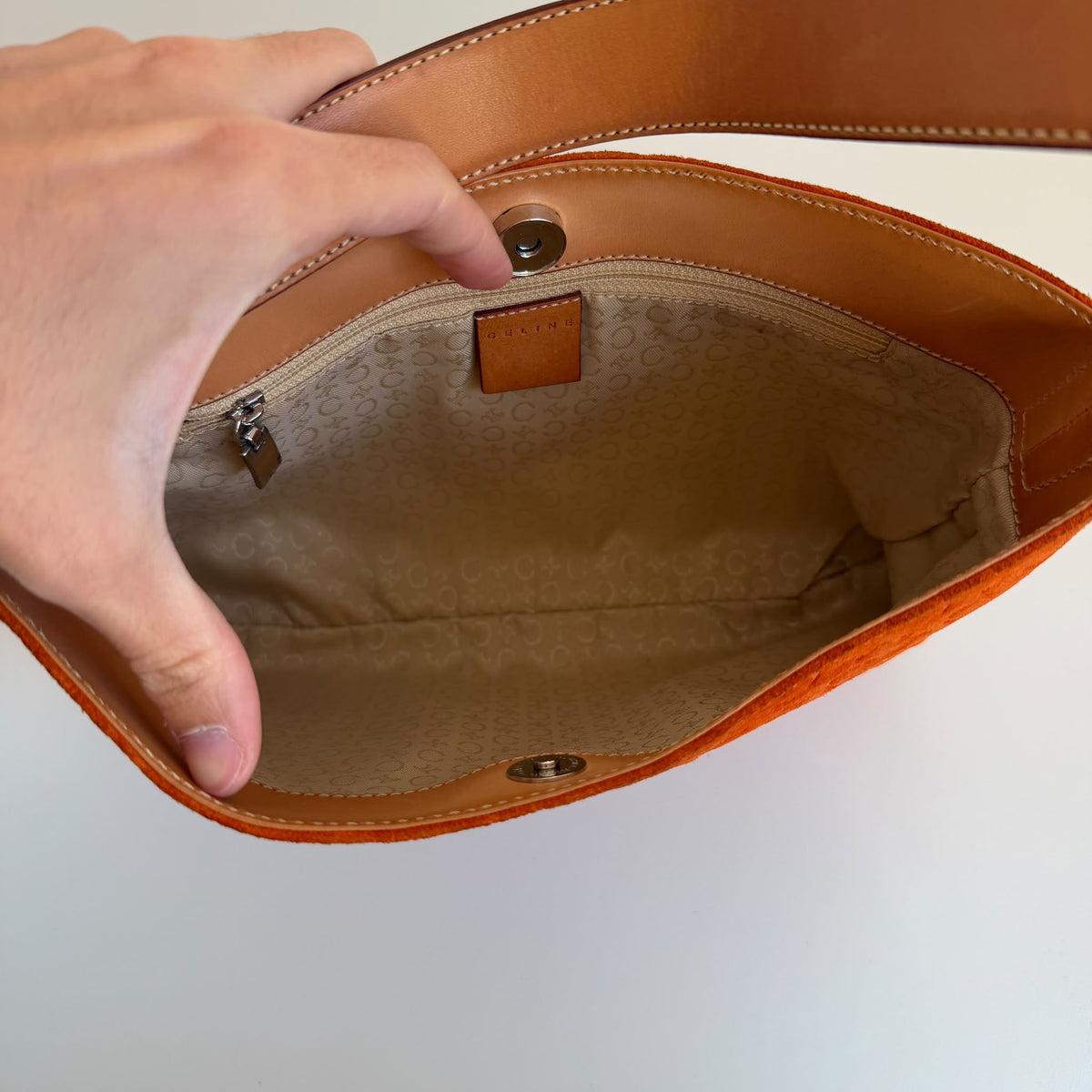 Celine Hobo