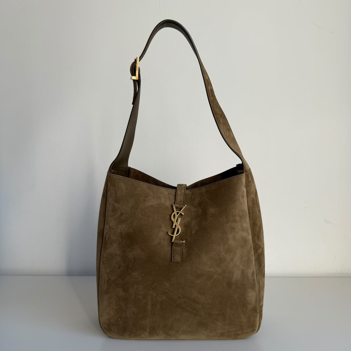 Saint Laurent Le 5 à 7