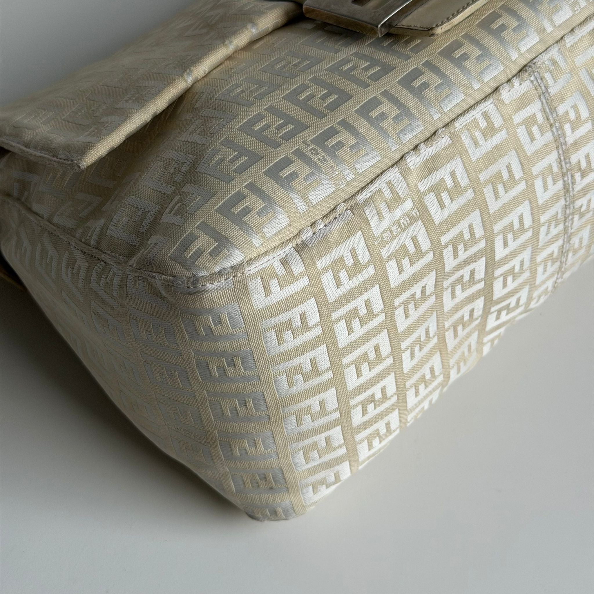 Fendi Baguette