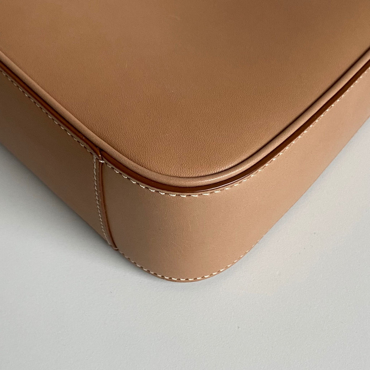 Saint Laurent La 5 à 7