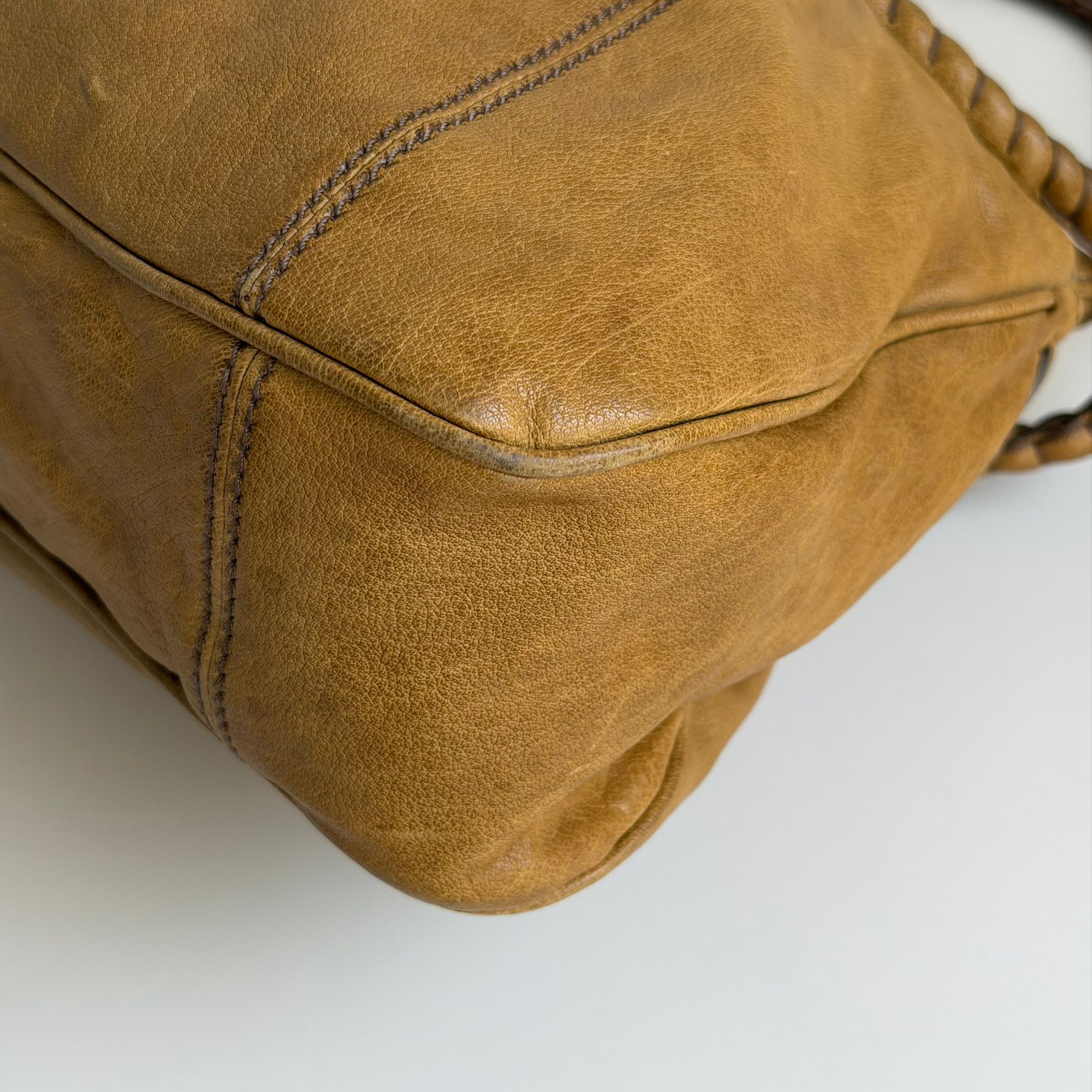 Valentino Hobo