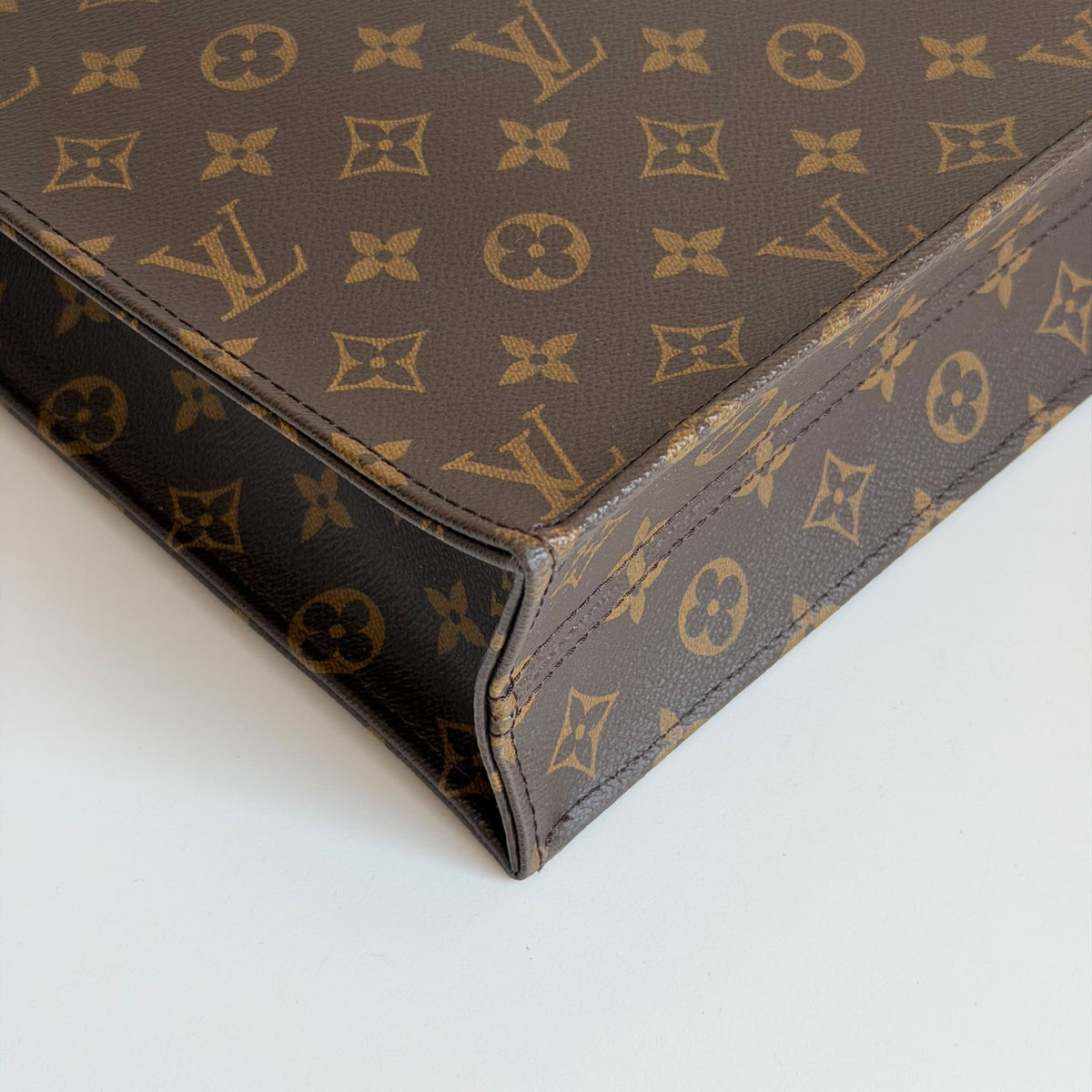 Louis Vuitton Sac Plat