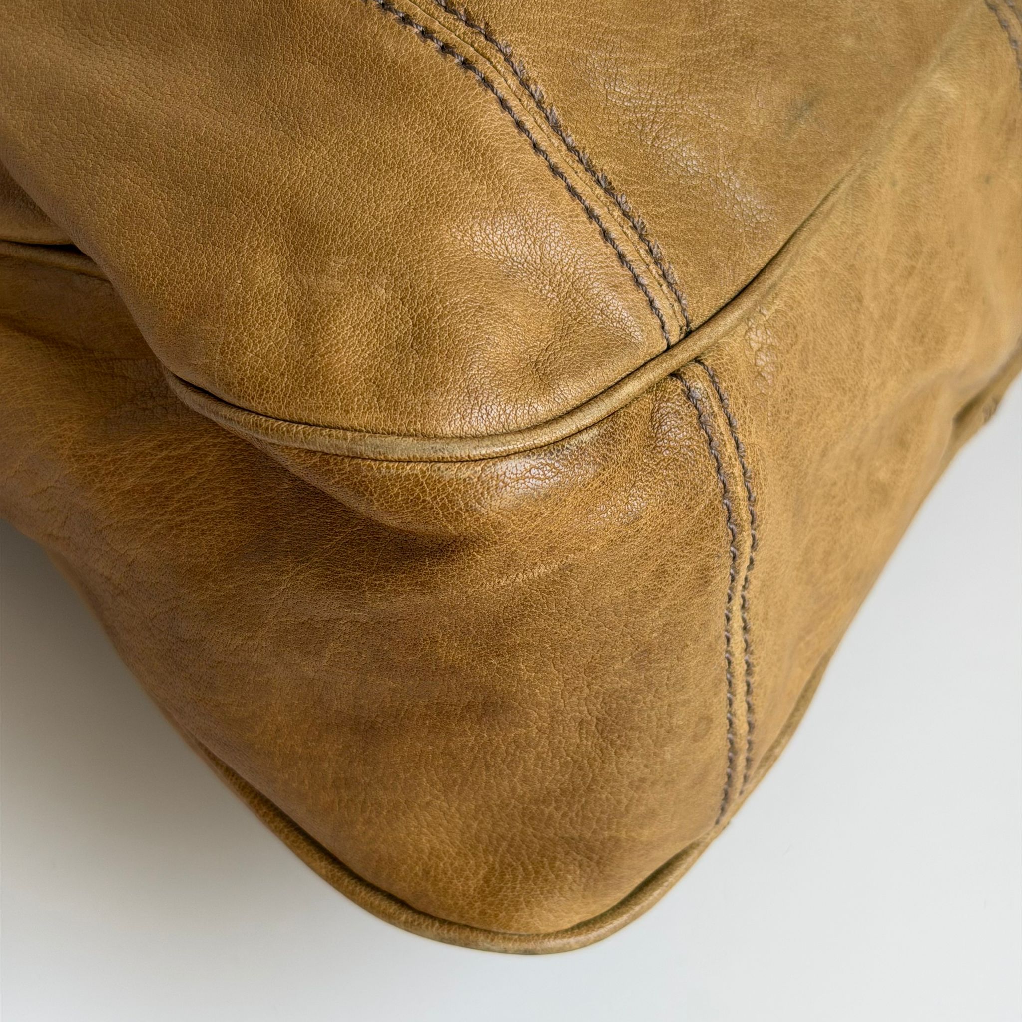 Valentino Hobo