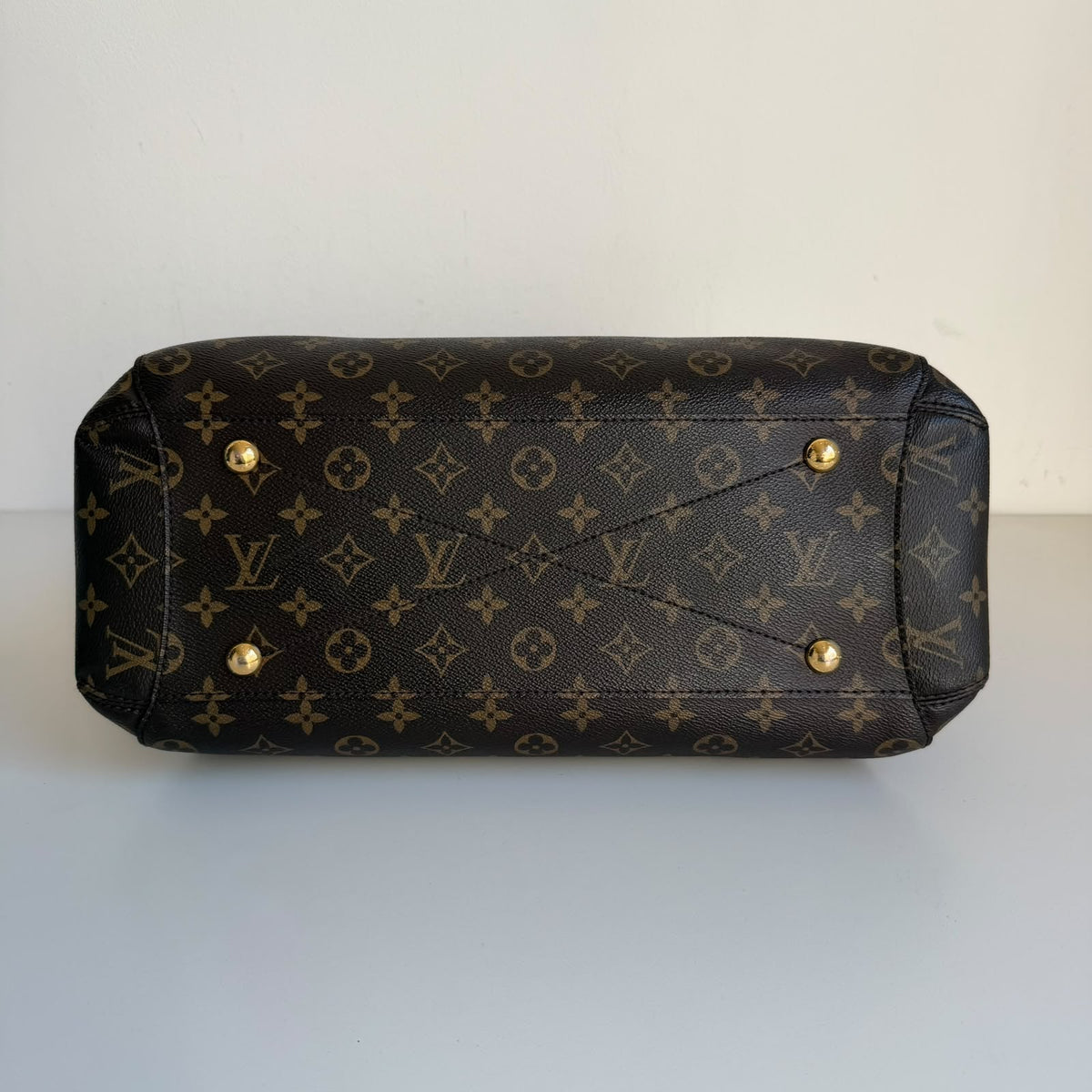Louis Vuitton Montaigne