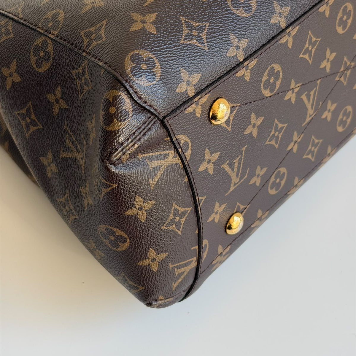 Louis Vuitton Montaigne