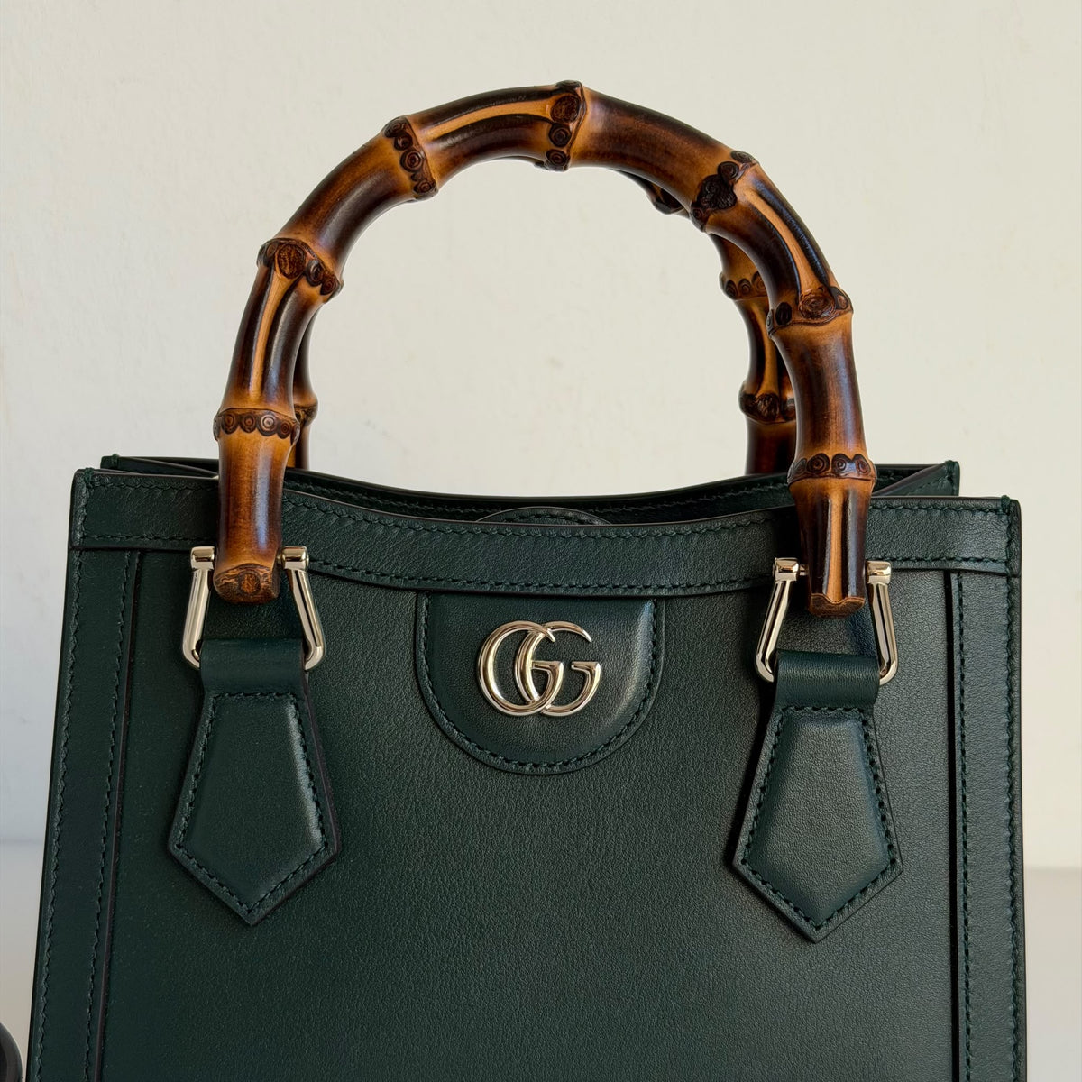 Gucci Diana