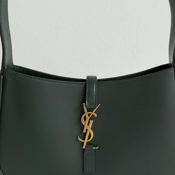 Saint Laurent Le 5 à 7