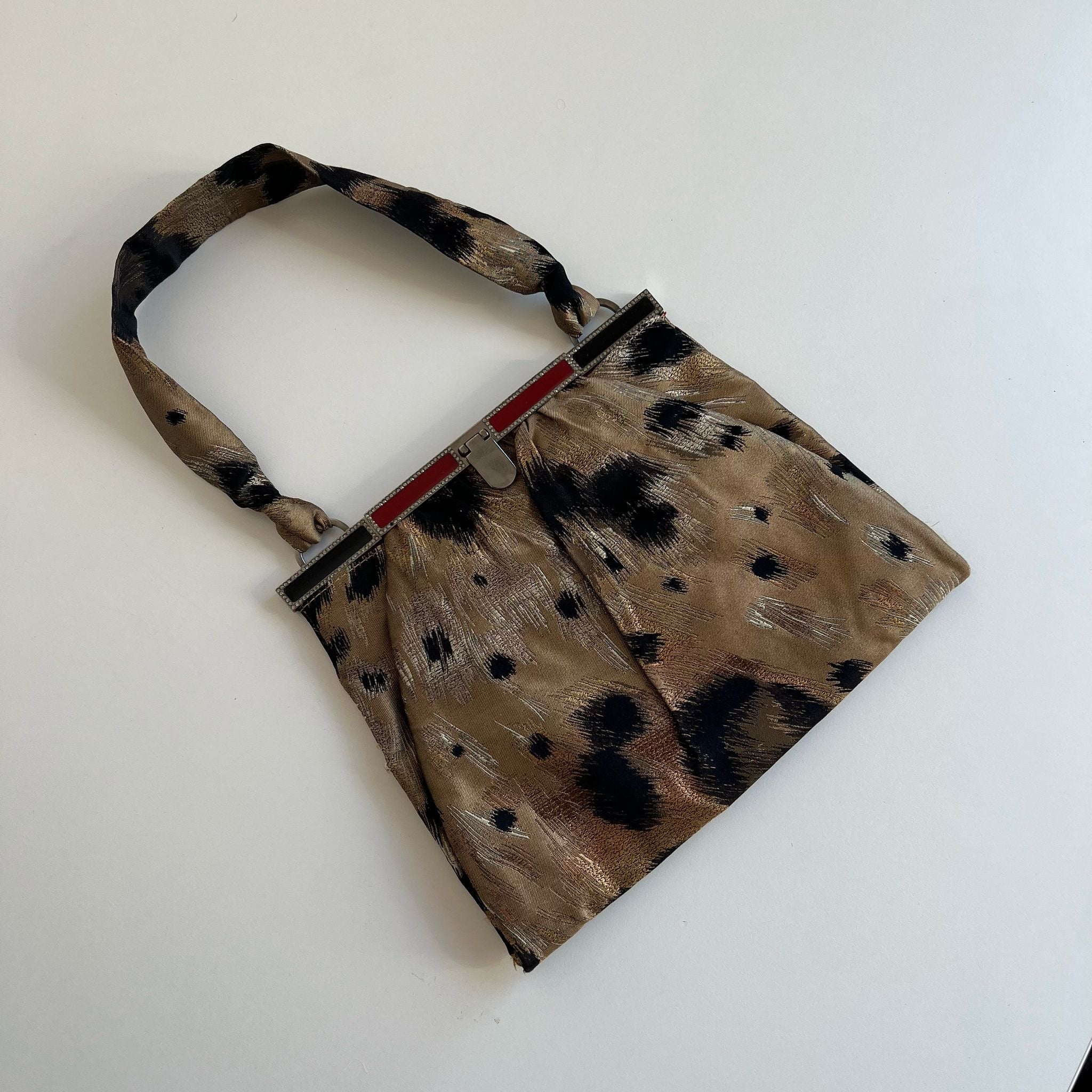 Valentino pochette