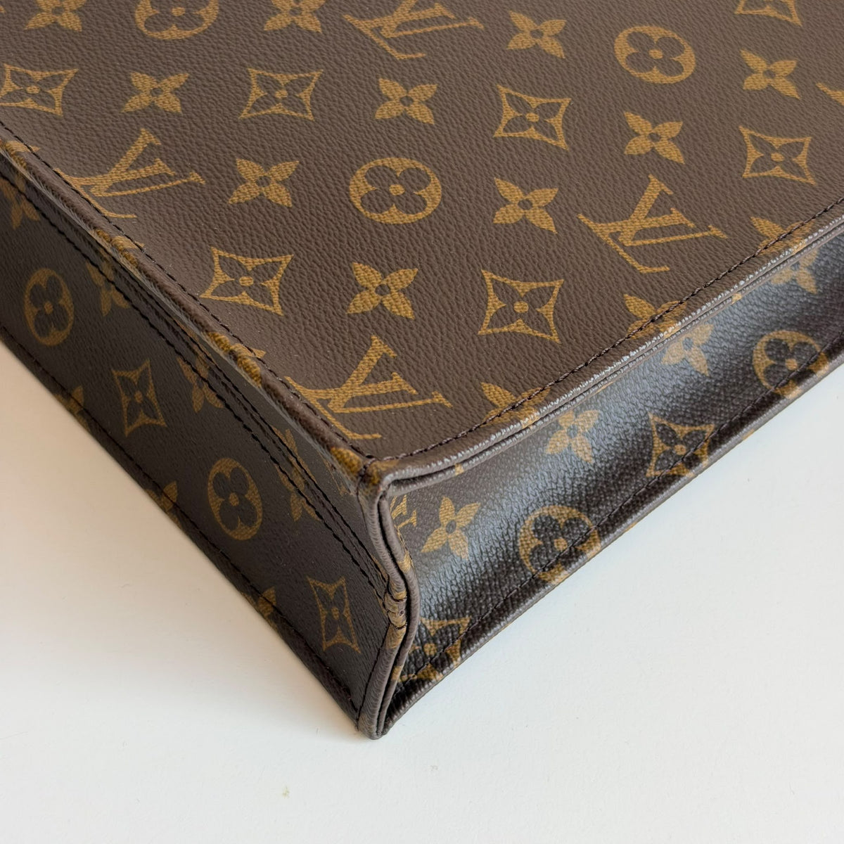 Louis Vuitton Sac Plat