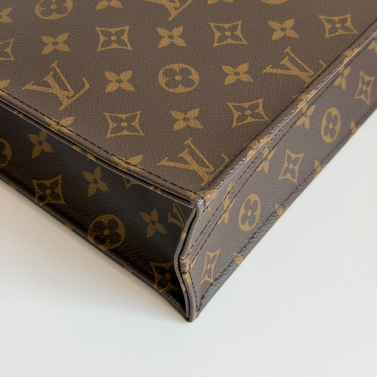 Louis Vuitton Sac Plat