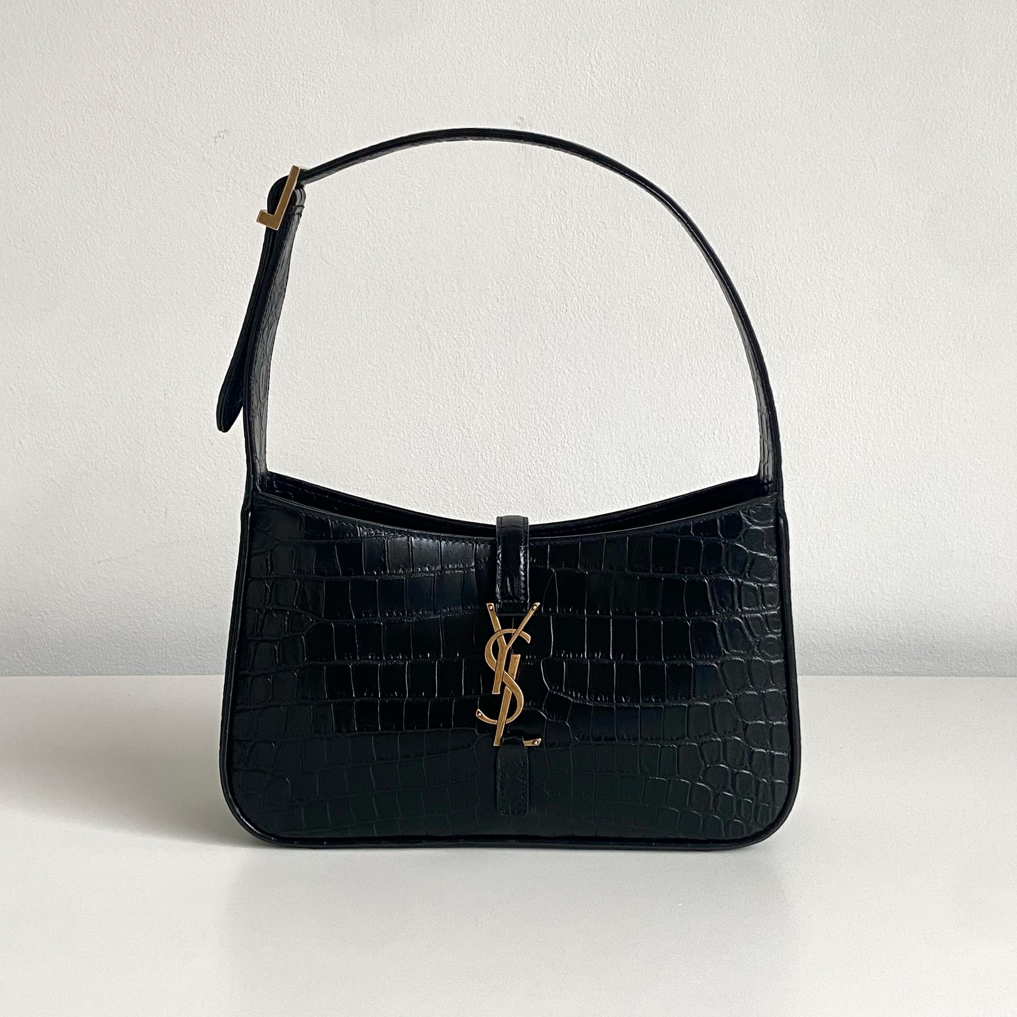 Saint Laurent Le 5 à 7