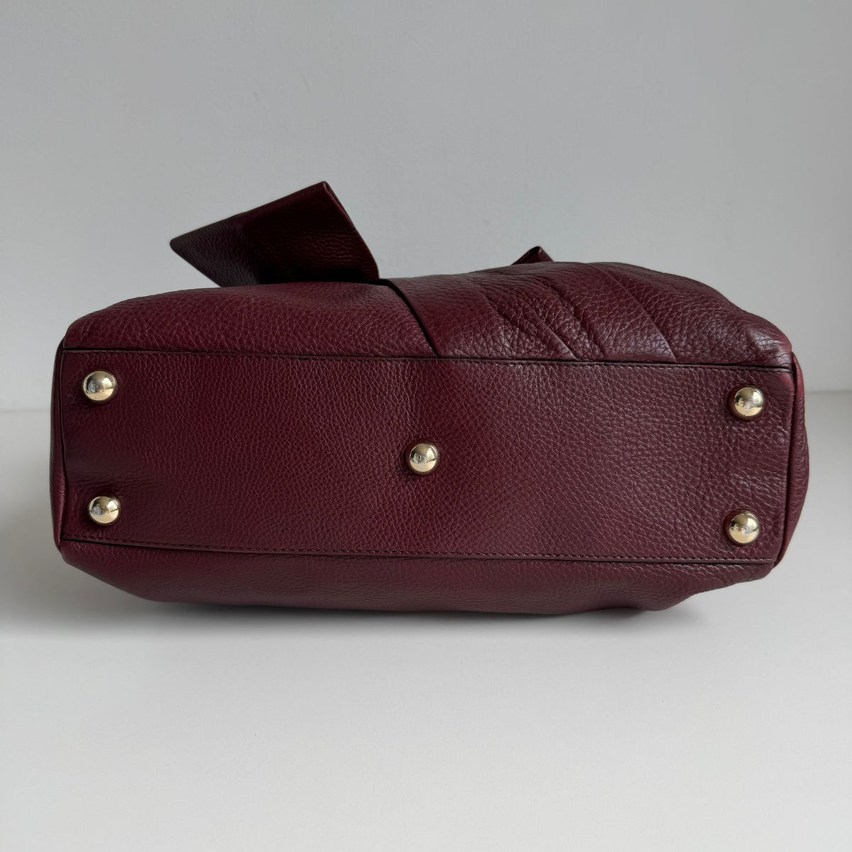 Valentino Bow