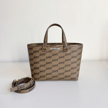 Balenciaga Signature