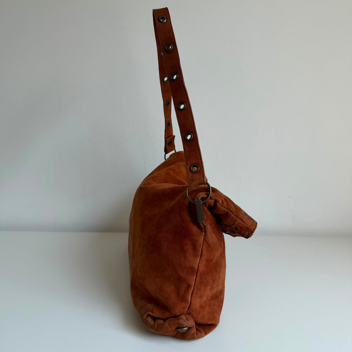 D&G suede