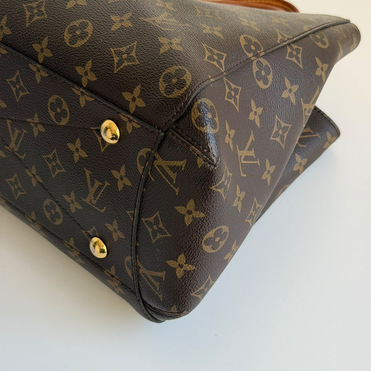 Louis Vuitton Montaigne