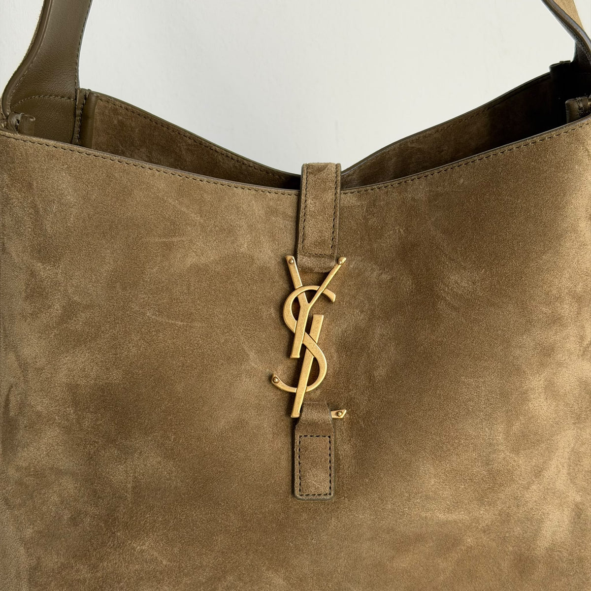 Saint Laurent Le 5 à 7