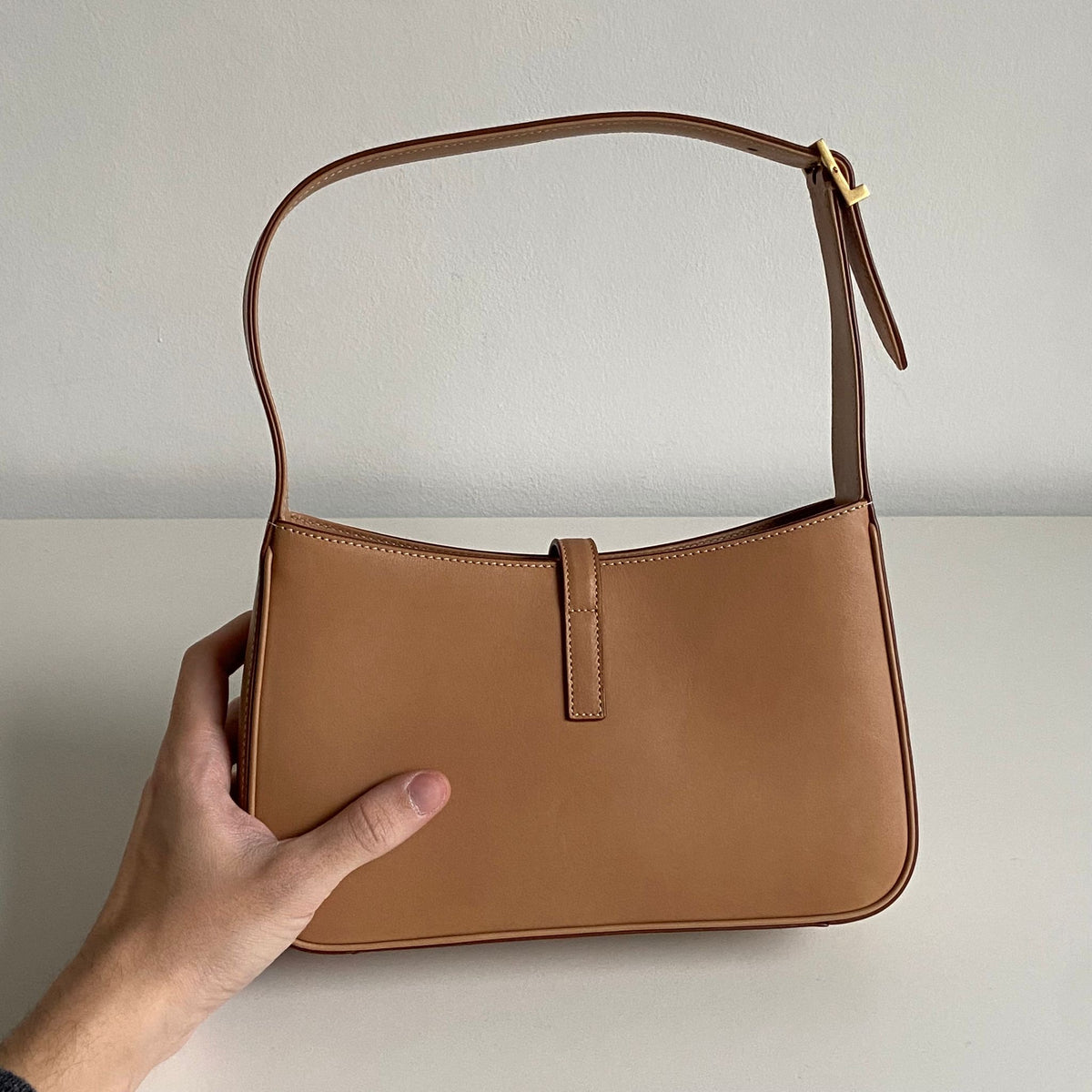 Saint Laurent La 5 à 7